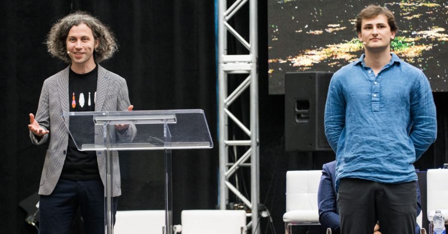 Abstract image of exponential growth and innovation despite challenges